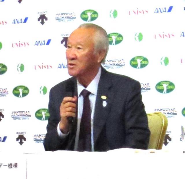 日程発表会見に出席した日本ゴルフツアー機構の青木功会長