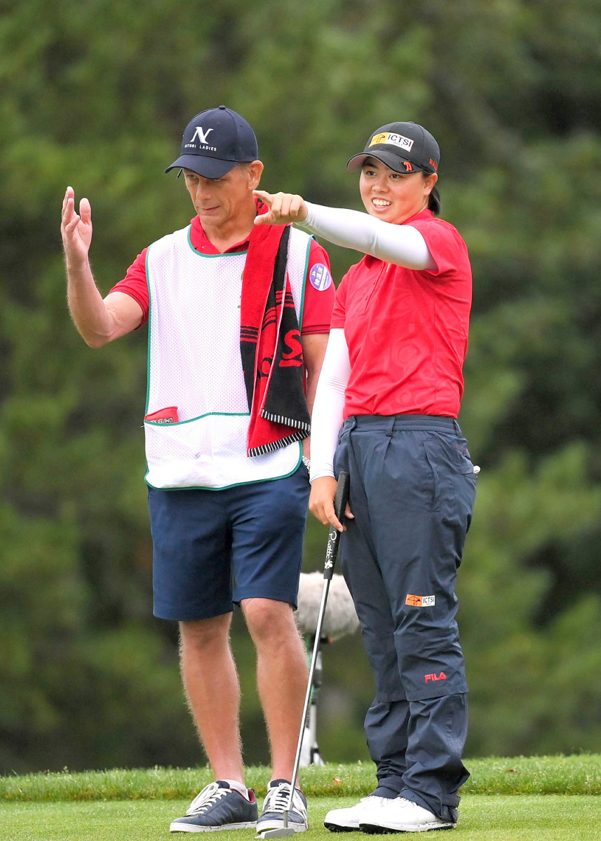 笹生優花 初ｖから２戦連続優勝に王手 赤と黒の 勝負服 で６８単独首位キープ Golf報知