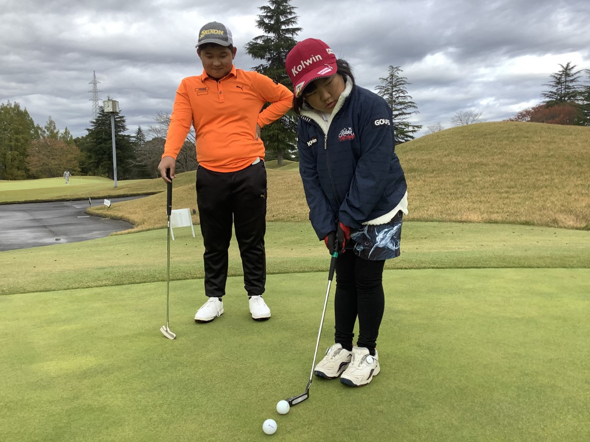 ゴルフの 天才少年 香川友君と 天才少女 須藤弥勒ちゃんが１２時間も合同練習 Golf報知