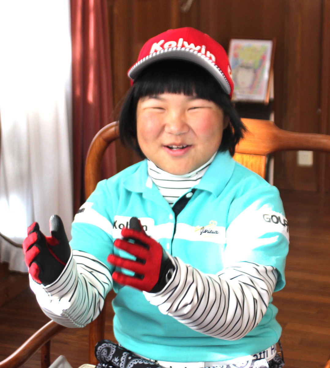 ゴルフ天才少女 須藤弥勒ちゃんがプロパッティングツアーにフル参戦 Golf報知