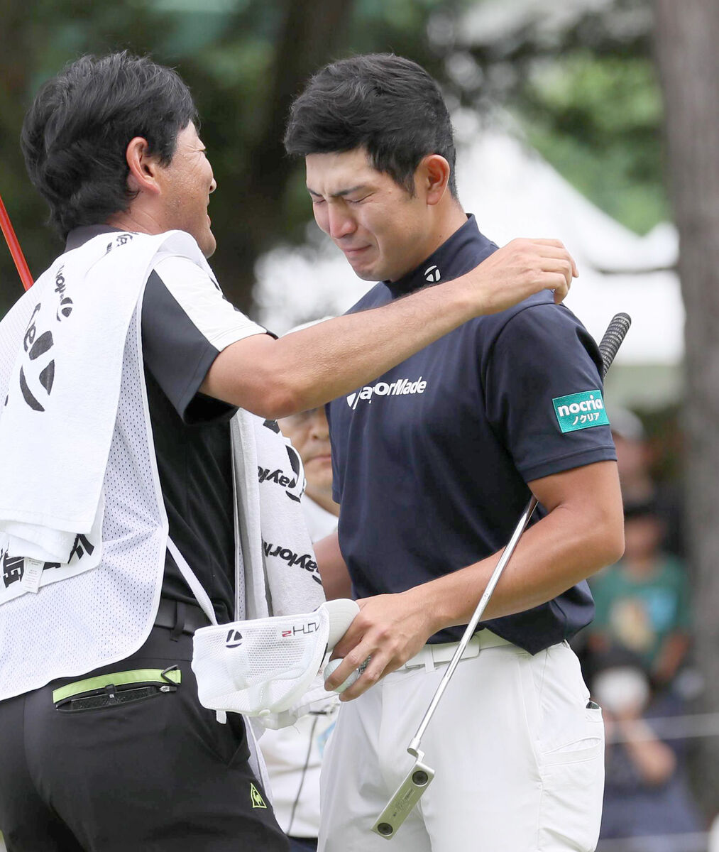 プレーオフで勝利し、涙を見せる中島啓太（カメラ・谷口　健二）