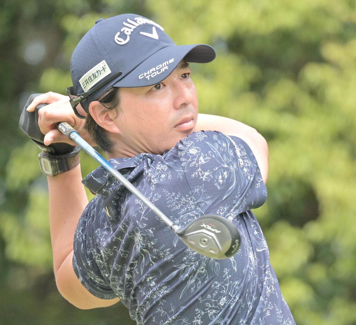 18番ティーショットを放つ石川遼。初日1アンダーの67位と出遅れた(カメラ・今西 淳)